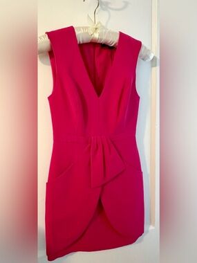 BCBGMaxAzria “Eve Pink Peacock” Fuchsia V-Neck Mini Dress with Waist Detail